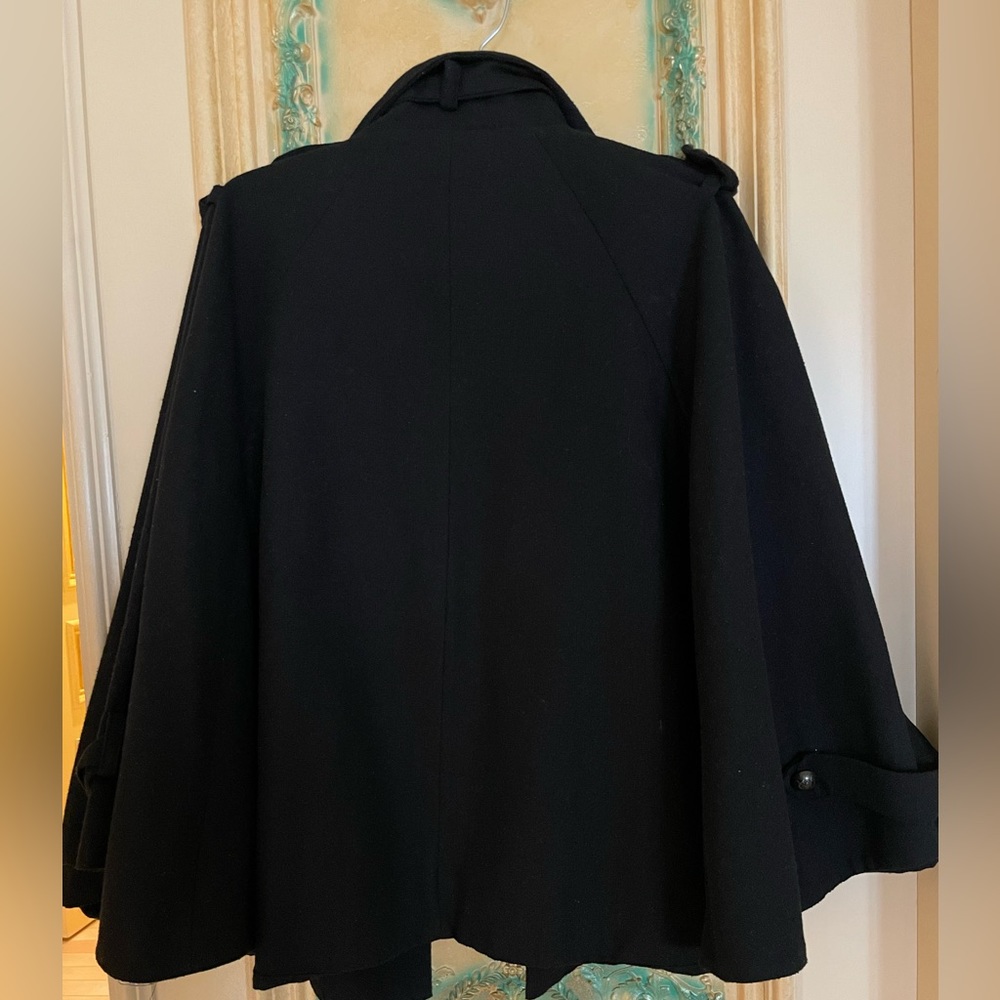 Poncho - Picture 4 of 4